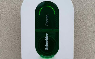 Borne de recharge à Pontonx-sur-Adour